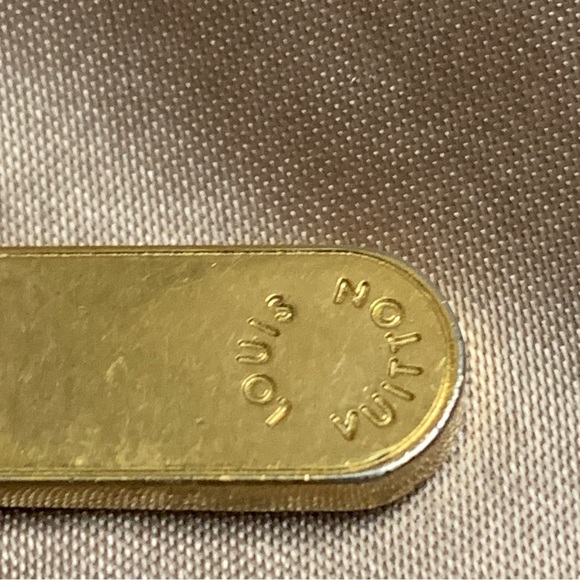 Louis Vuitton Red Vernis Zippy Wallet - Picture 3 of 16